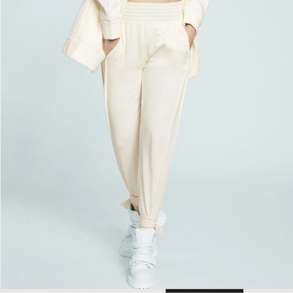 Fabletics Emilia sweatpant tie bottom size XXS in egret cream color - Picture 2 of 14